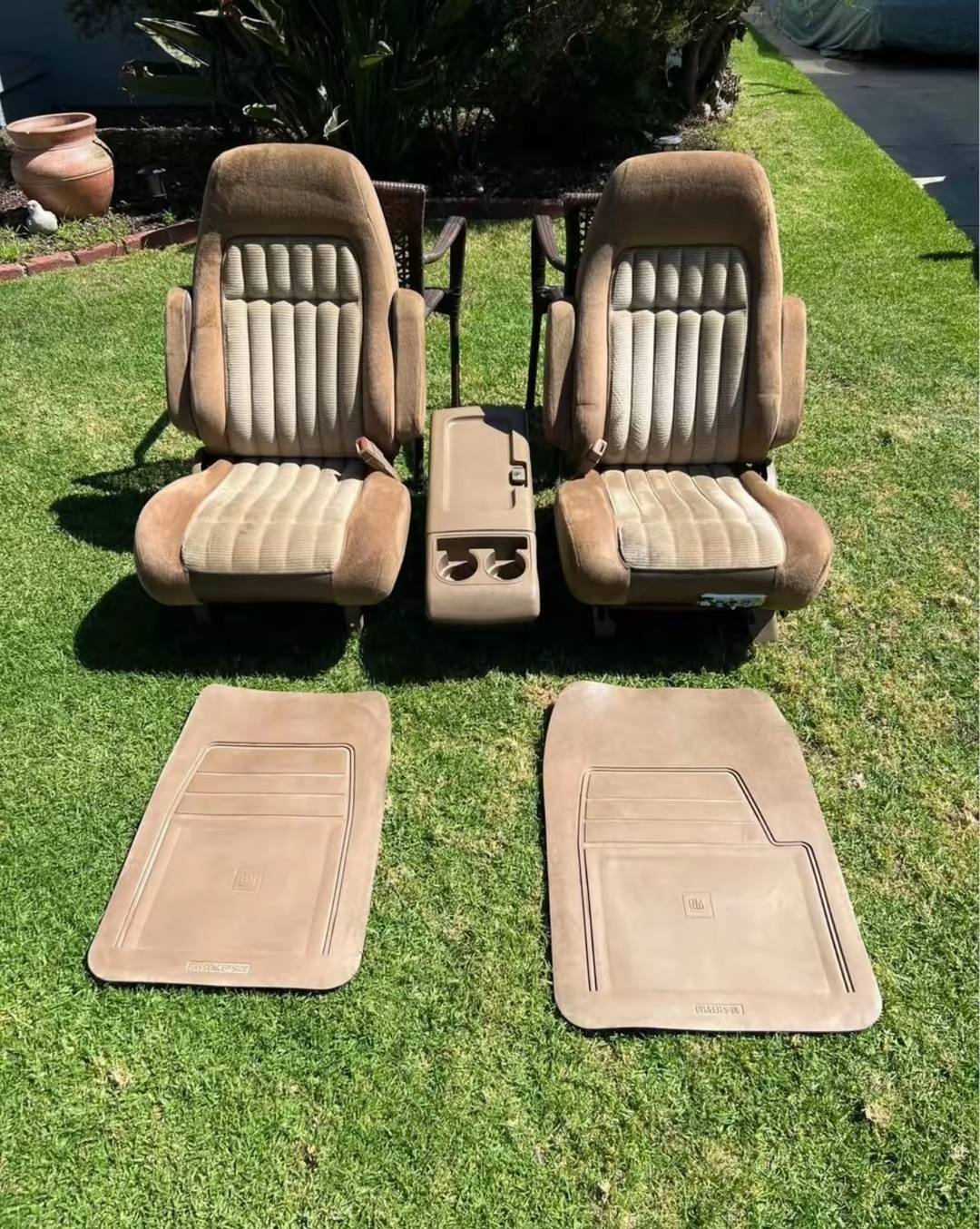 Pro Grade Tan Bucket Seat, Console & Door Panel Package - 1995-1998 Chevy/GMC OBS