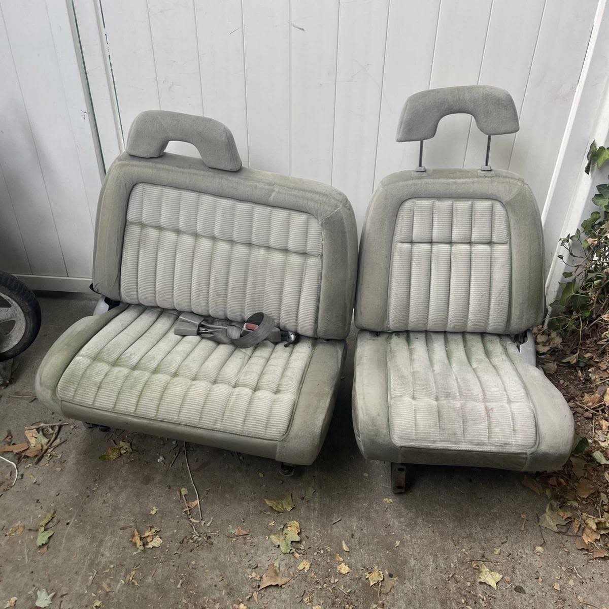 OEM Gray Cloth Bench Seat (88-94 Chevy/GMC C/K, Sierra, Tahoe, Suburban)